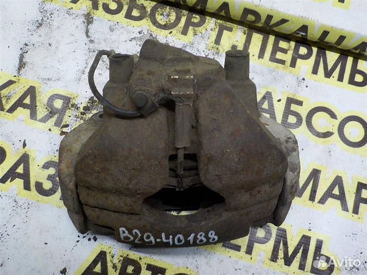 Суппорт передний правый Volkswagen Touareg I (7L)