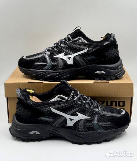 Кроссовки мужские черные Mizuno Fiyi TL