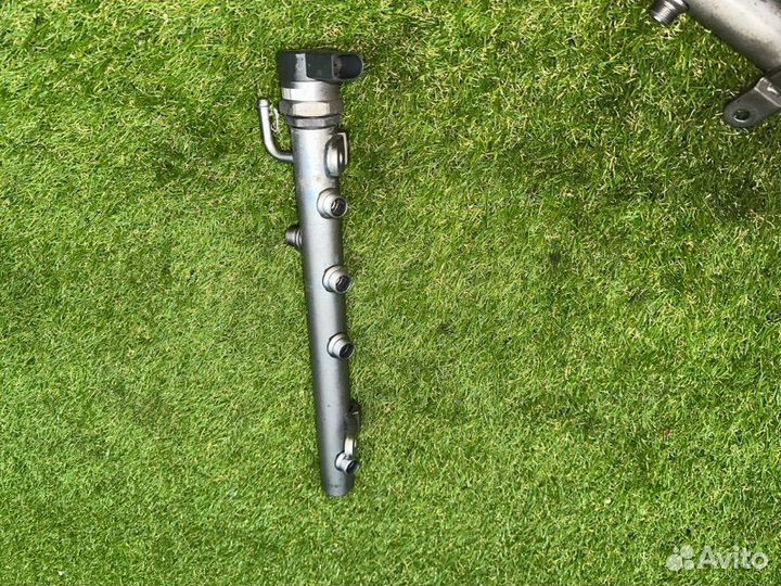 Топливная рампа Mercedes E W211 ом642.920 2008