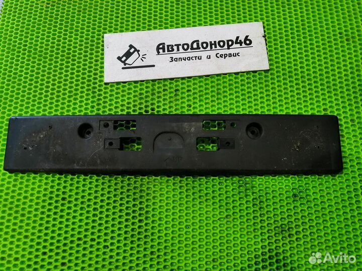 Подиум номерного знака оригинал Nissan Juke F15