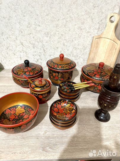 Посуда Хохлома