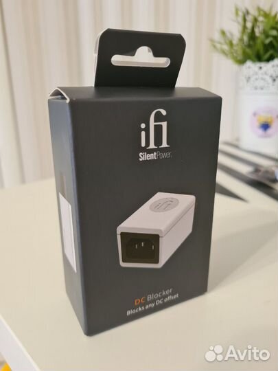 Блокировщик постоянного тока iFi DC Blocker