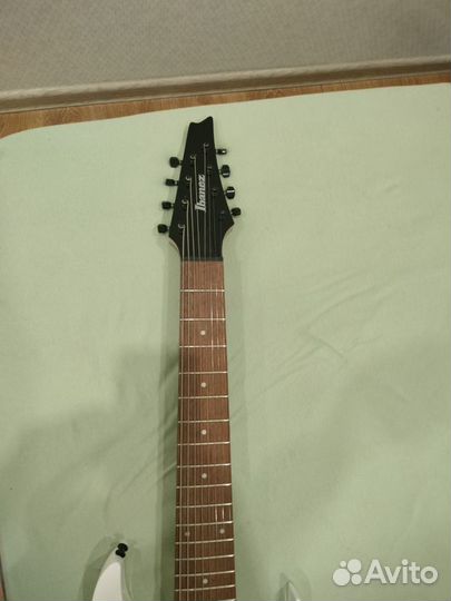 Восьмиструнная электрогитара Ibanez RG8