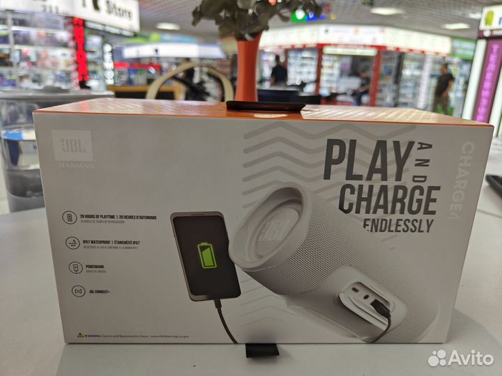 Беспроводная колонка JBL Charge 4 White