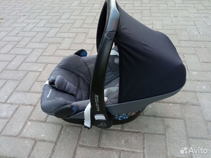 Автолюлька Maxi Cosi pebble plus (чёрная)