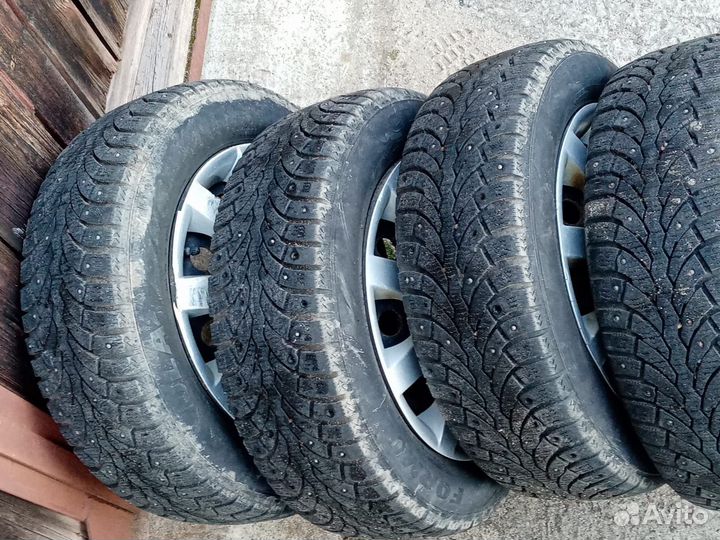 Pirelli Formula Ice 185/60 R14