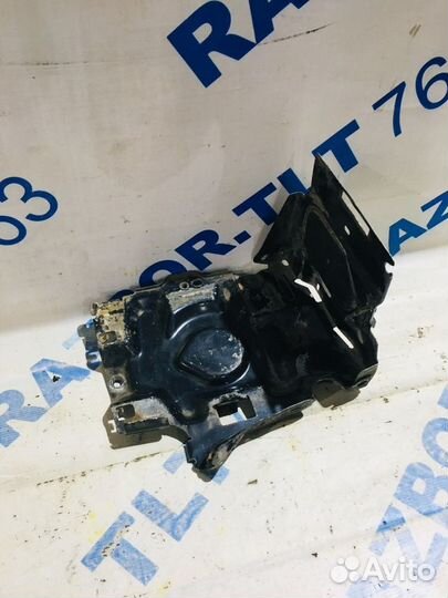 Площадка под аккумулятор peugeot 307 1.6 ат хетчбе