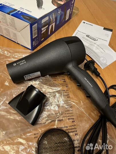 Фен Vitek VT-8231