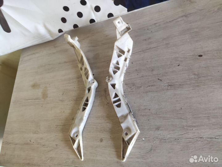 Кронштейн бампера Mazda 3 BK Мазда 3 BK седан