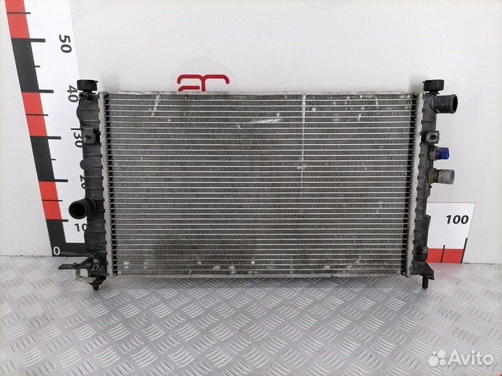 Радиатор основной для Opel Vectra B 1300180