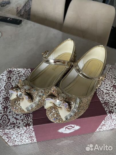 Туфли для девочки