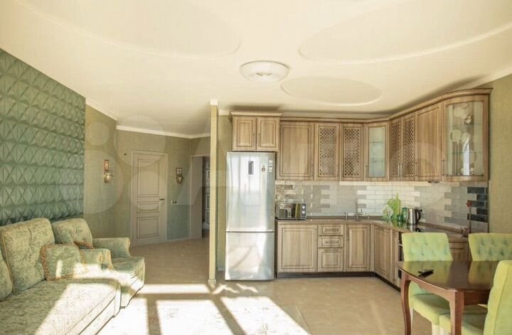 2-к. квартира, 82 м², 7/25 эт.