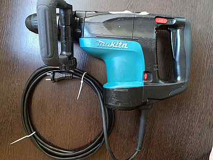 Перфоратор makita HR 4001c