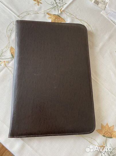Кожаная папка для документов
