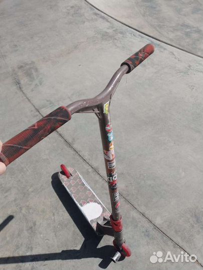 Трюковой самокат