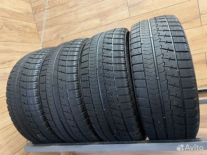Bridgestone Blizzak VRX 205/55 R16