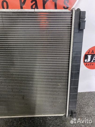 Радиатор охлаждения Infiniti EX J50
