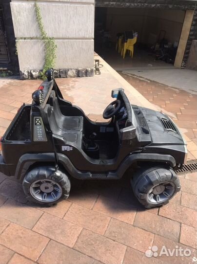 Детский электромобиль бу