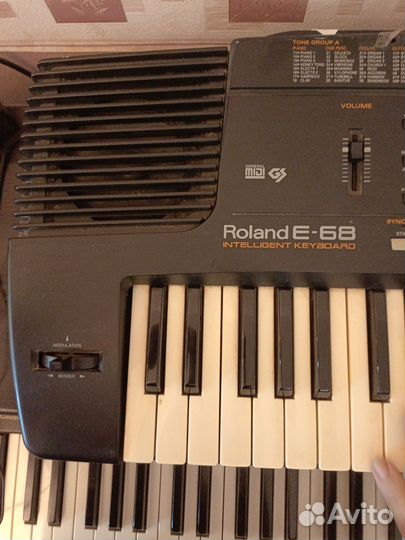 Roland e-68