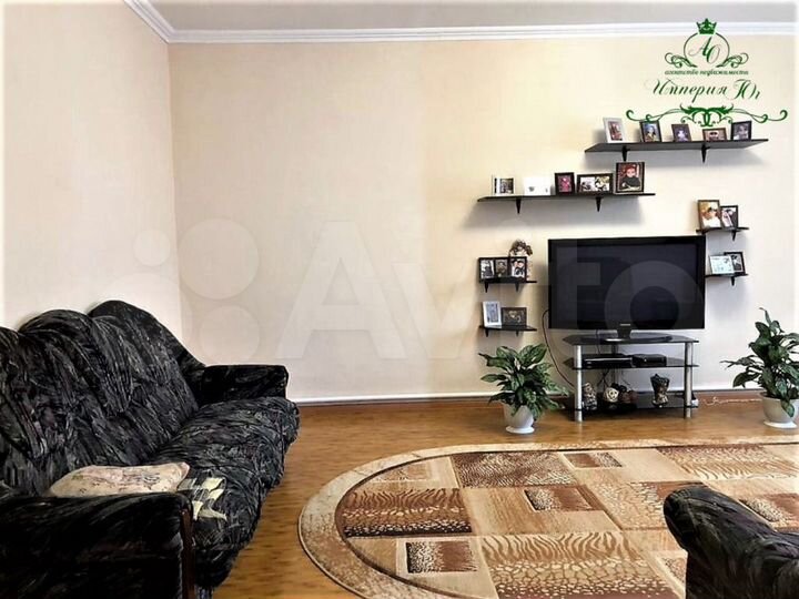 Дом 208,8 м² на участке 14 сот.