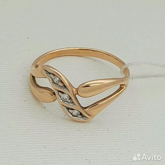 Кольцо / размер 16 / 1,51г / Золото585 / фианиты круглые