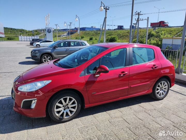 Peugeot 308, 2011