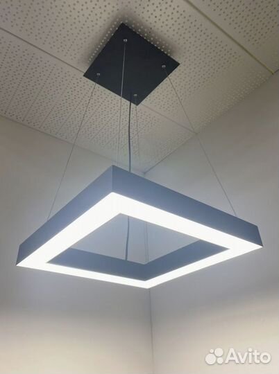 Потолочный светильник