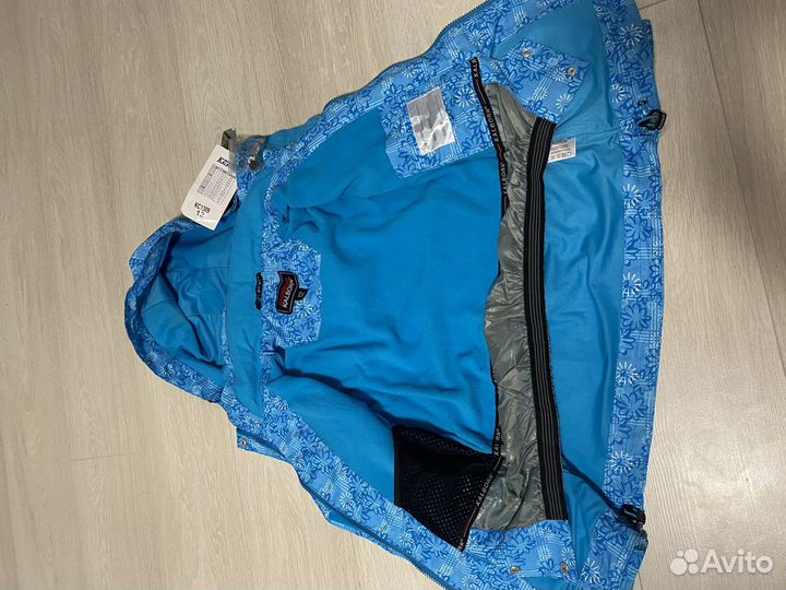 Новая мембранная куртка 146/152