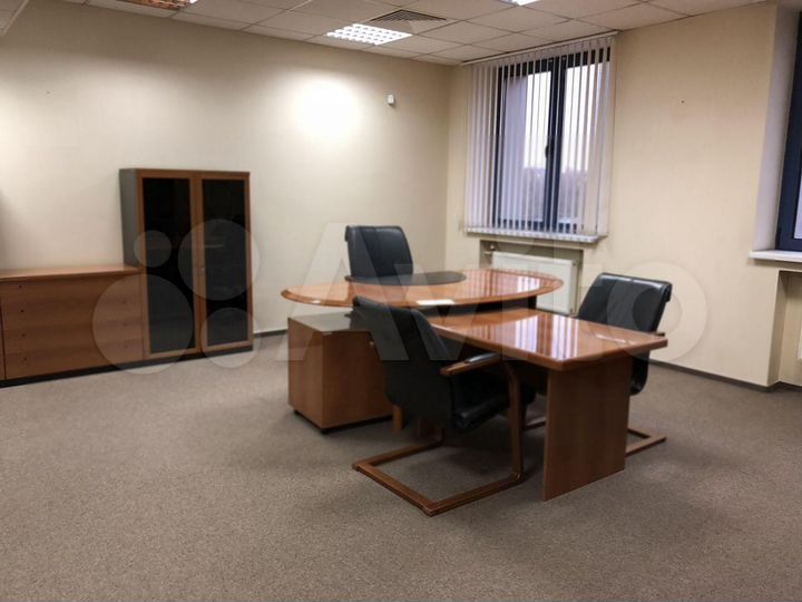 Нежилое здание, 3841.7 м²