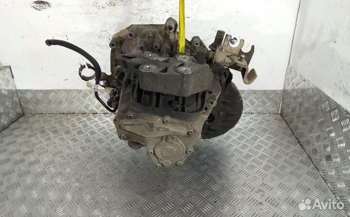 МКПП (механическая коробка переключения передач) C