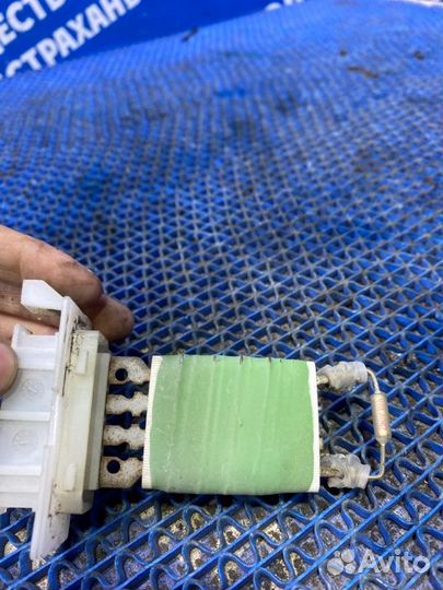 Резистор печки Renault Logan 1 седан K7JA710 2008