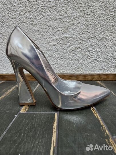 Туфли серебристые 38