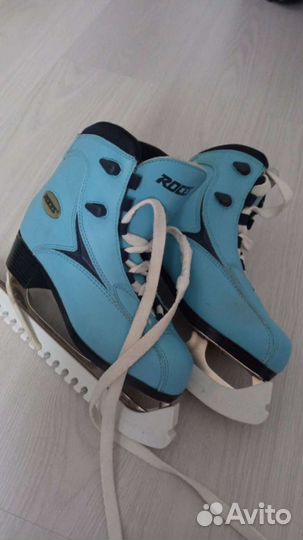 Фигурные коньки р. 38