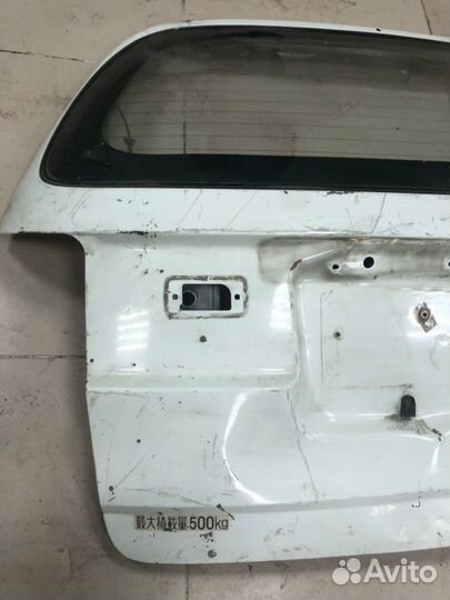 Крышка багажника задняя Toyota Caldina