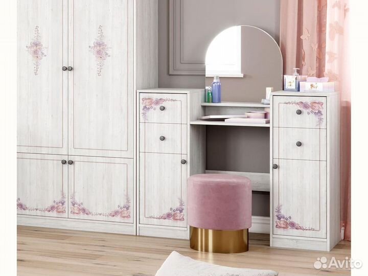 Новый Туалетный столик 