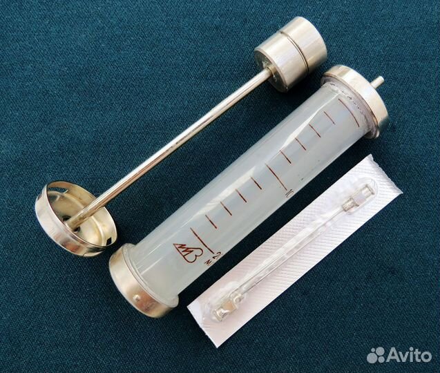 Шприцы новые многоразовые с двумя иглами СССР