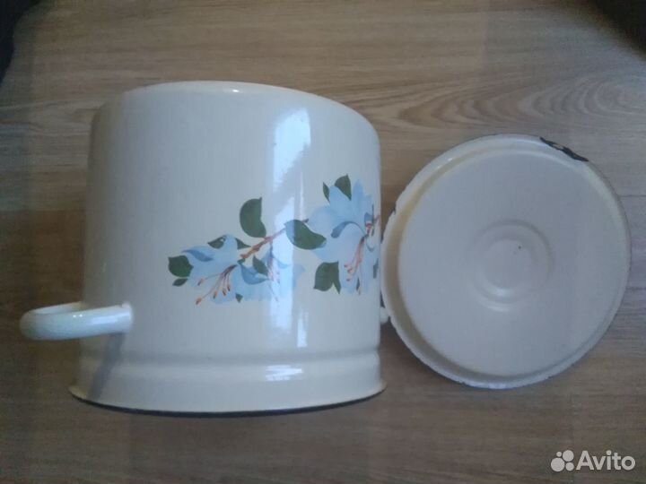 Кастрюля эмалированная бу