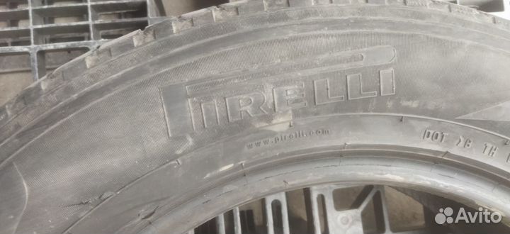 Pirelli Carrier 245/60 R18