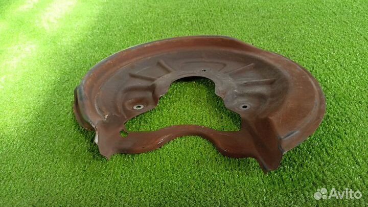 Пыльник тормозного диска задний левый Audi A3 1.4