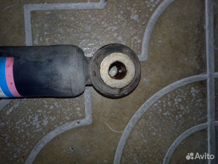 Задний амортизатор мазда 6 gmd928910d