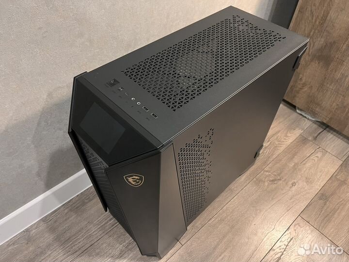 Корпус MSI MEG prospect 700R