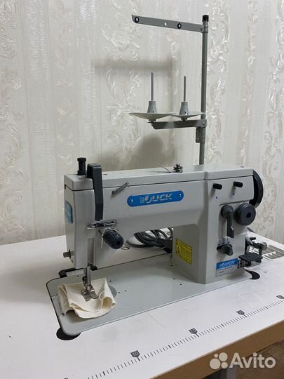 Промышленная швейная машина