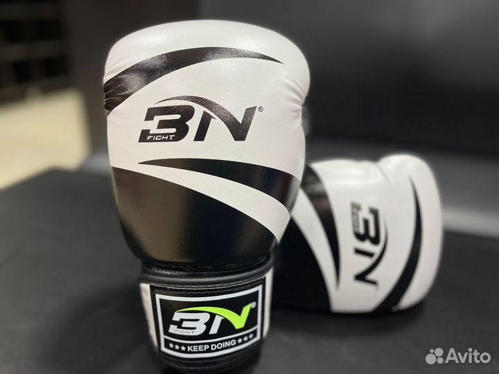 Боксерские перчатки