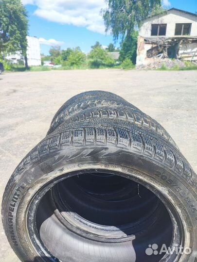 Nokian Tyres Hakkapeliitta R 205/55 R16 94R