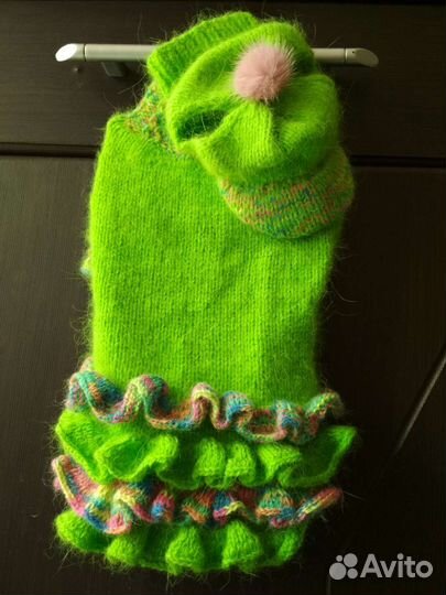 Вязаный комплект для маленькой собачки