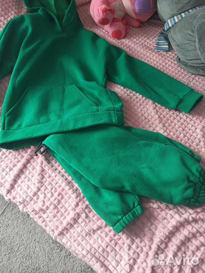 Костюм женский