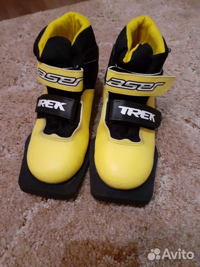 Лыжные ботинки