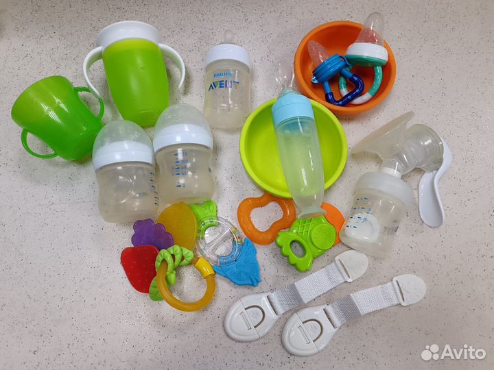 Ниблер, бутылочки, ручной молокоотсос Avent