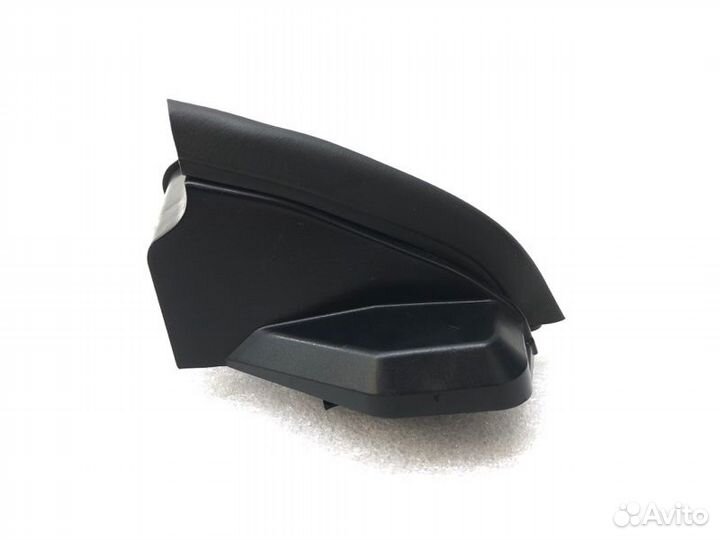 Уплотнитель двери передний левый Land Rover Range