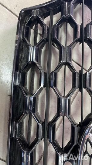 Решетка радиатора Hyundai Santa Fe 4 2018 OEM